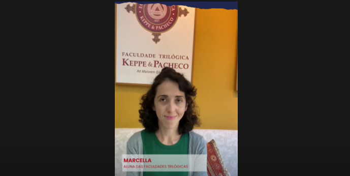Marcella, Aluna das Faculdades Trilógicas
